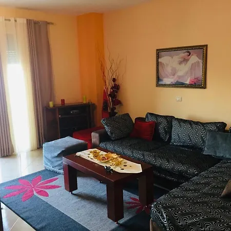 Ninas Apartament Appartamento Pogradec